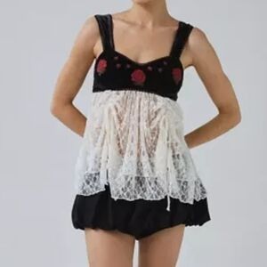 Kimchi Blye Rose Garden Embroidered Babydoll Tanktop